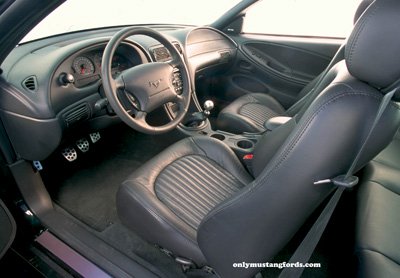 2001 ford mustang bullitt interior